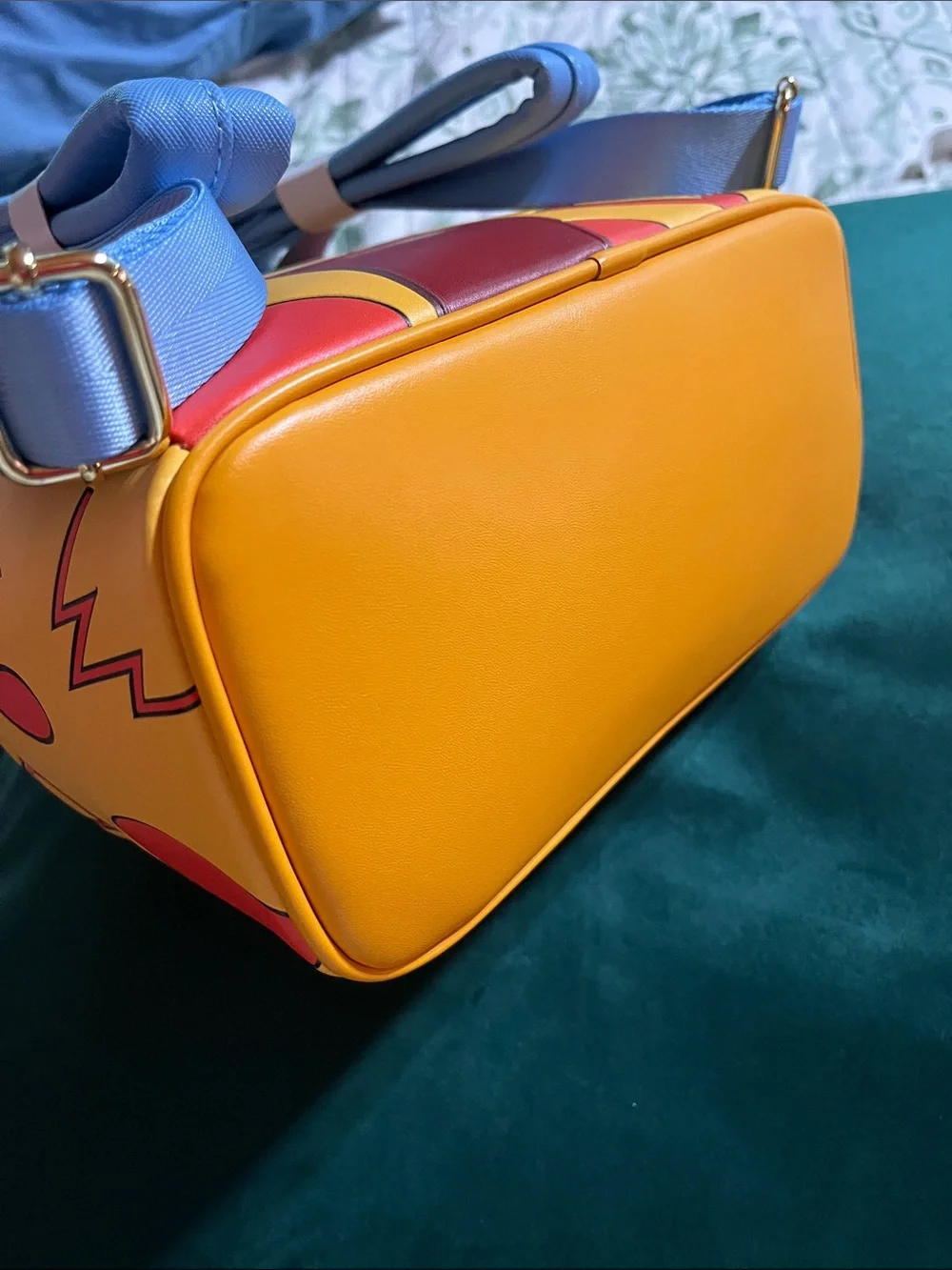 Loungefly Disney Aladdin Genie Yellow Blue Red Mini Backpack    NWT